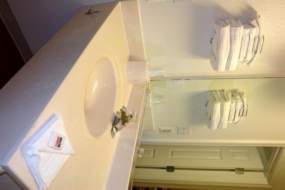 Motel 6 Boston South - 布伦特里 外观 照片